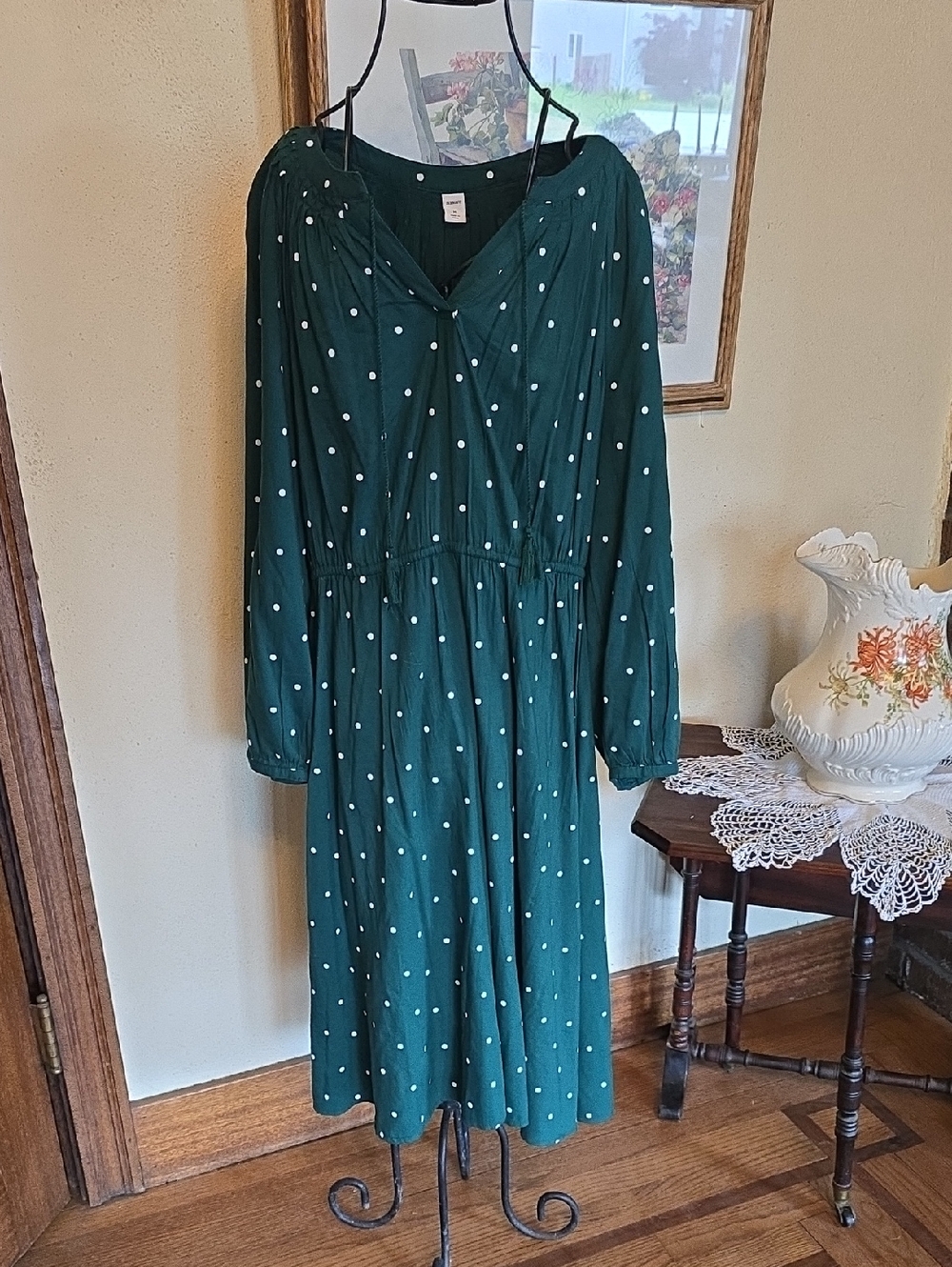 Old Navy Emerald Green Polka Dot Long Sleeve Midi Dress